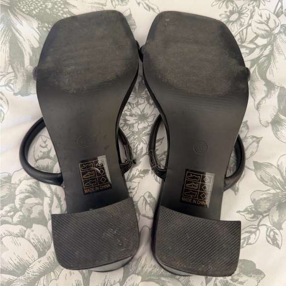 Block Heels - Picture 4 of 4